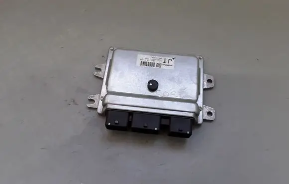 Nissan Leaf I (ZE0) Engine control unit/module MEV01134 A12606 MEV01134A12606