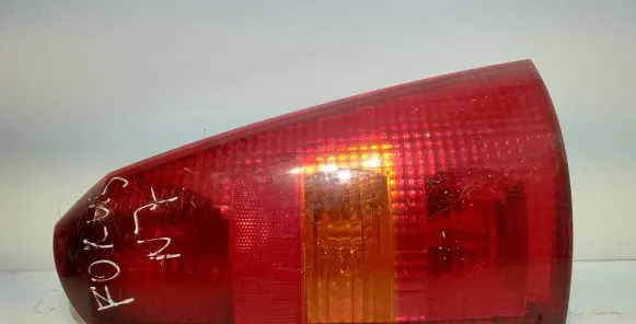 Ford Focus Rear/tail lights XS4X13404BC