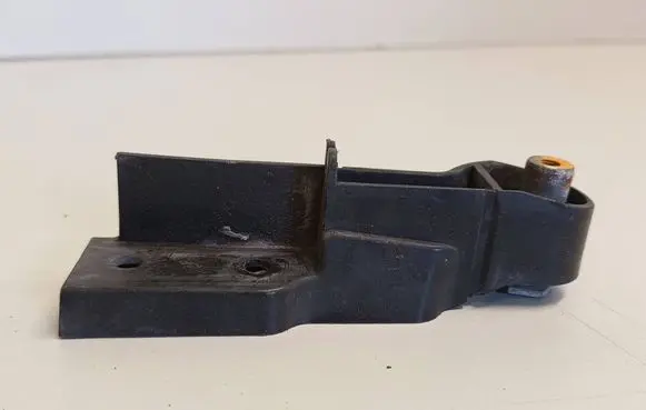 Audi A6 S6 C6 4F Front bumper mounting bracket 4F0807771