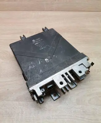 Audi 80 90 S2 B4 Engine control unit/module ECU 037906022EE