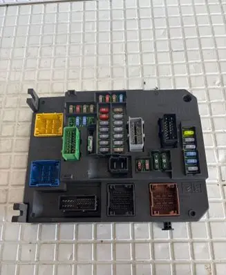 Peugeot 508 Fuse module A2C32427600