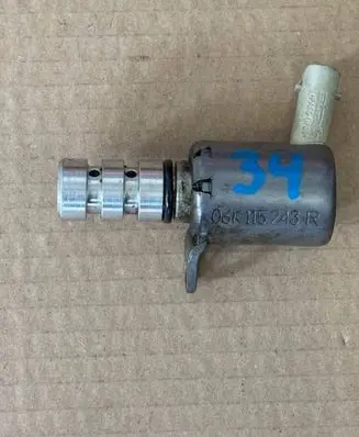 Volkswagen Arteon Camshaft vanos timing valve 06K115243R