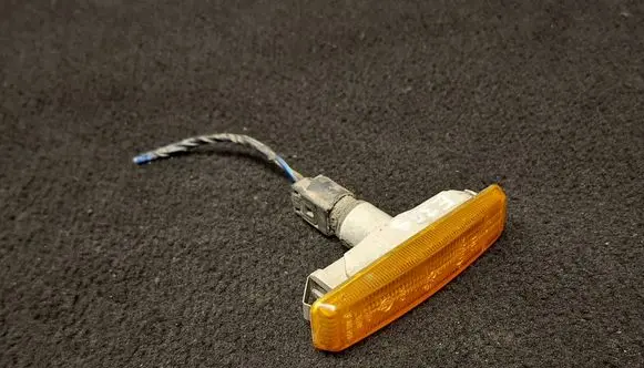 BMW 5 E39 Front fender indicator light 