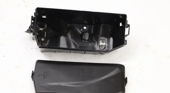 Audi A1 Fuse box set 2Q0927165A