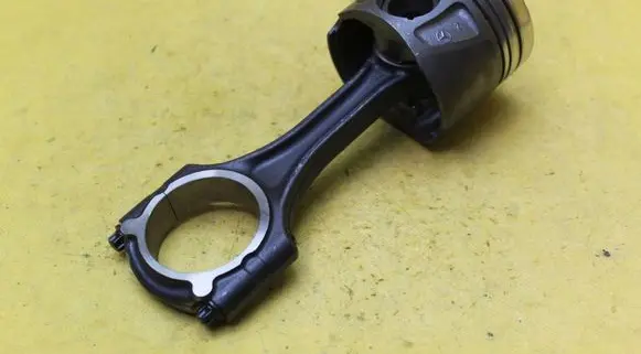 Mercedes-Benz A W169 Piston with connecting rod