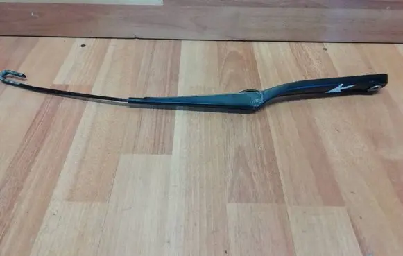 Rover 75 Front wiper blade arm 4329