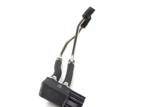 Jaguar XF X250 Exhaust pressure sensor 6G9N5L200AA