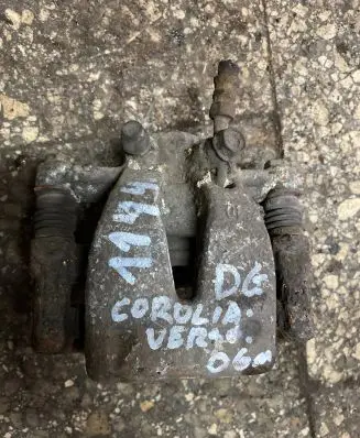 Toyota Corolla Verso E121 Rear brake caliper