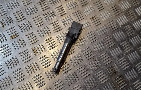 Volkswagen Touareg II High voltage ignition coil 022905715A
