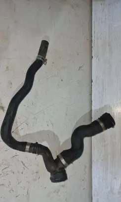 BMW 5 GT F07 Engine coolant pipe/hose 7580957 15476810