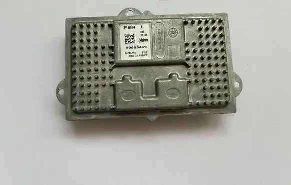 Peugeot 3008 II Headlight ballast module Xenon 90089469 K166786