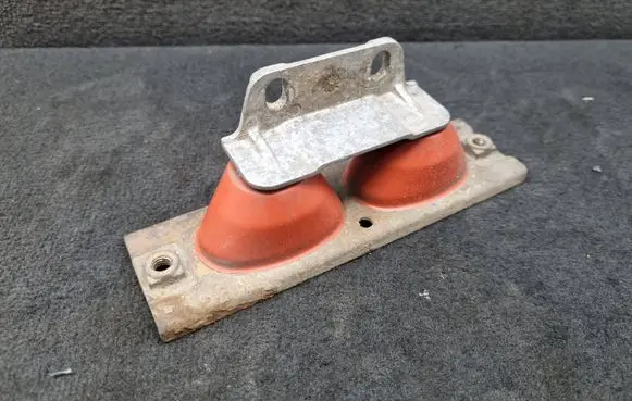 Audi A6 S6 C6 4F Muffler mount bracket/holder 4F0253099D 4F0253099K