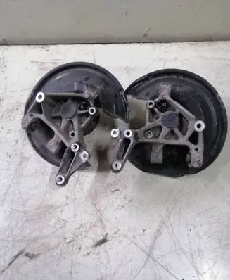 Volkswagen Sharan Stub axle 