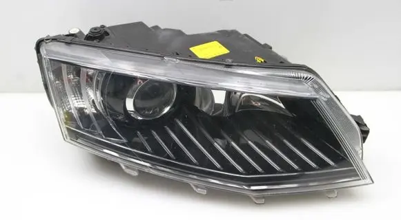 Skoda Octavia Mk3 (5E) Headlight/headlamp 5E2941016B