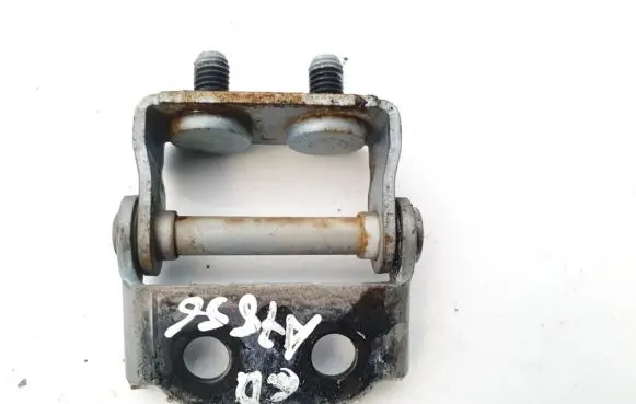 Mazda CX-7 Tailgate/trunk/boot hinge