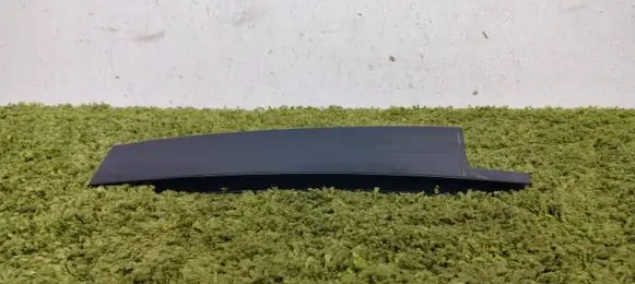 Mercedes-Benz GLC X253 C253 Front door glass trim molding 2536900487