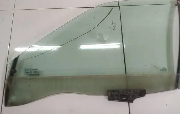 Audi 80 90 S2 B4 Front door window glass four-door AS2