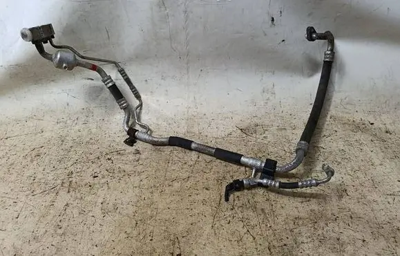 KIA Ceed Air conditioning (A/C) pipe/hose 