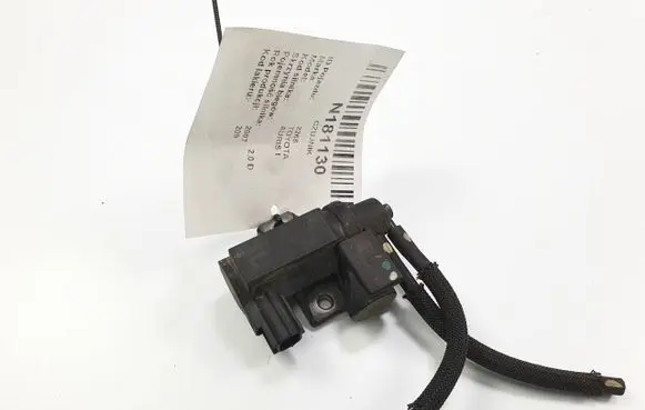 Toyota Auris 150 Other engine bay part 25819-0R011
