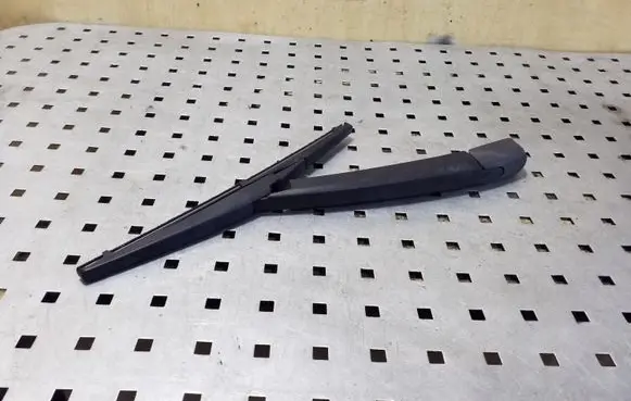 KIA Rio Rear wiper blade arm