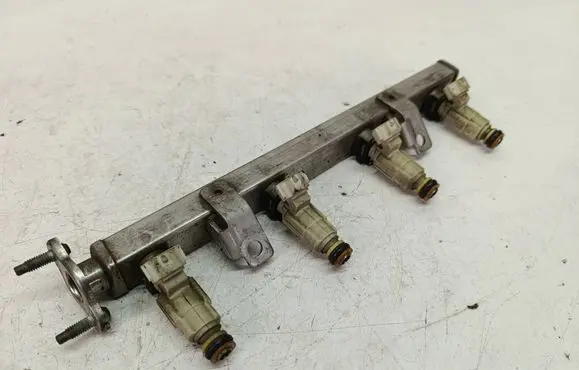 Fuel main line pipe