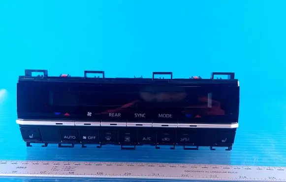 Toyota Sienna XL40 IV Climate control unit 5590008300 MX2370503867