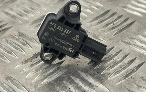 Audi A3 S3 A3 Sportback 8P Airbag deployment crash/impact sensor 8p0955557