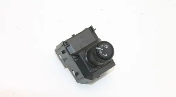 Toyota C-HR I Wing mirror switch 84872F4040