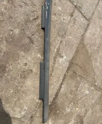 Seat Altea XL Side skirt front trim 
