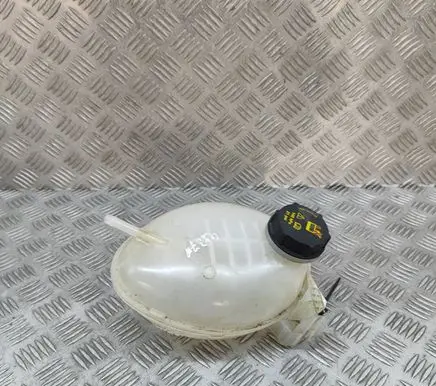 Ford Puma Coolant expansion tank/reservoir GN118A080AA