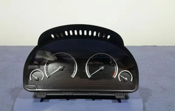 BMW 5 F10 F11 Speedometer (instrument cluster) 9280465
