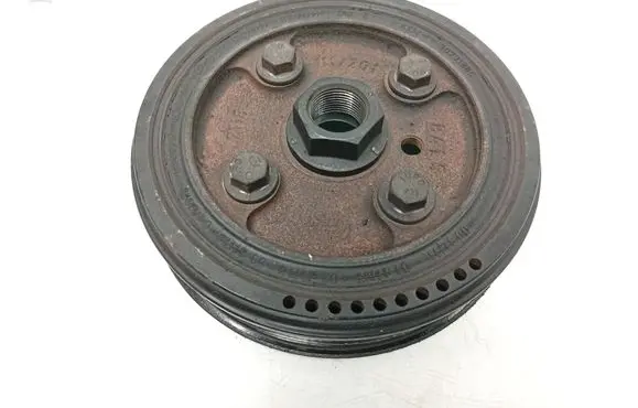 Volvo XC90 Crankshaft pulley 30731865