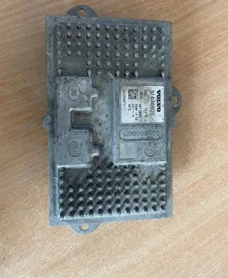 Volvo XC90 Headlight ballast module Xenon 31446805 L90005488 90089671