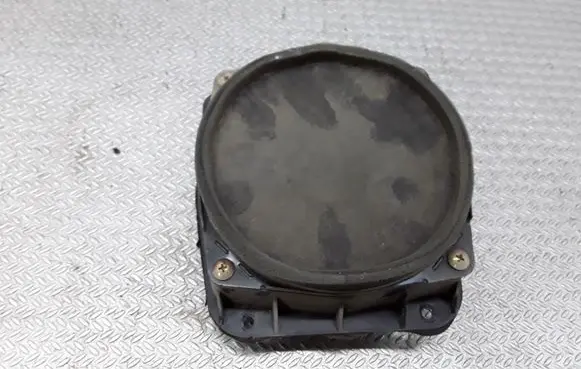 Mitsubishi Pajero Sport I Rear door speaker MR142014