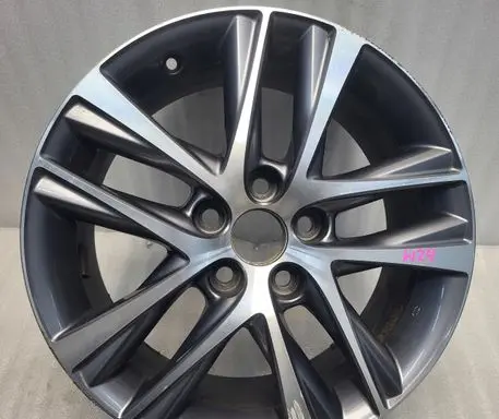 Lexus ES 300h (6th Gen) R17 alloy rim 