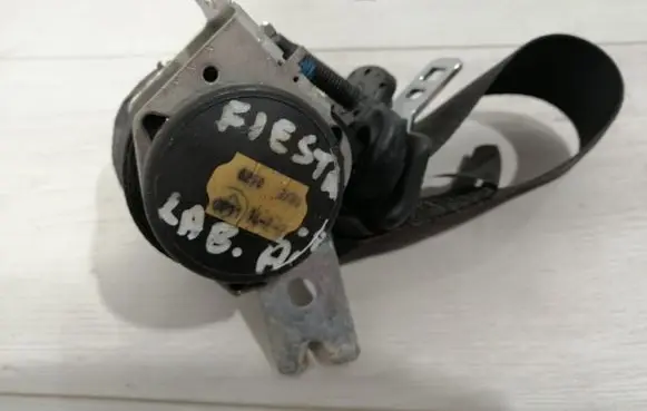 Ford Fiesta Rear seatbelt 600526000 2S6AA611B68AD 0431033