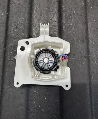 Land Rover Discovery 5 Front door high frequency speaker BJ3218808AC HY3218415A