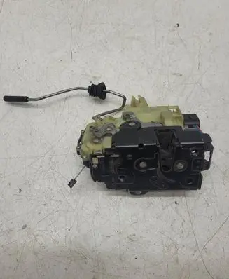 Seat Toledo II (1M) Front door lock