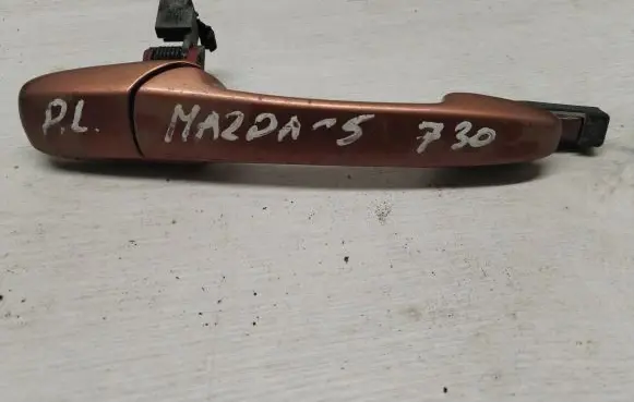 Mazda 5 Front door exterior handle 