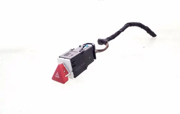 Volkswagen PASSAT B6 Hazard light switch 3C0953509A