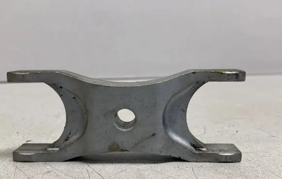 Skoda Yeti (5L) Fuel Injector clamp holder 03L216A