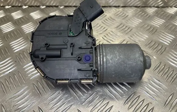 Volkswagen PASSAT B8 Wiper motor 3G2955119A
