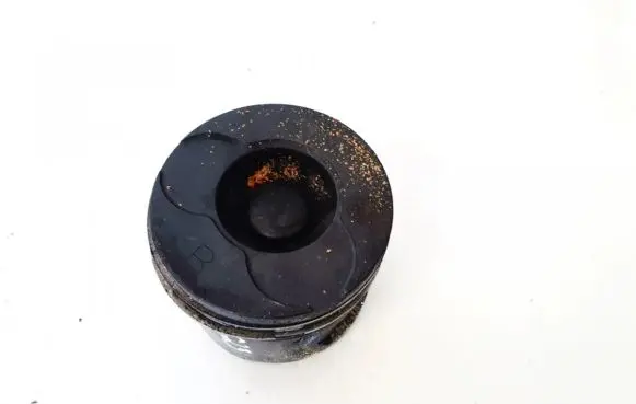 Toyota Yaris Verso Piston d2f33