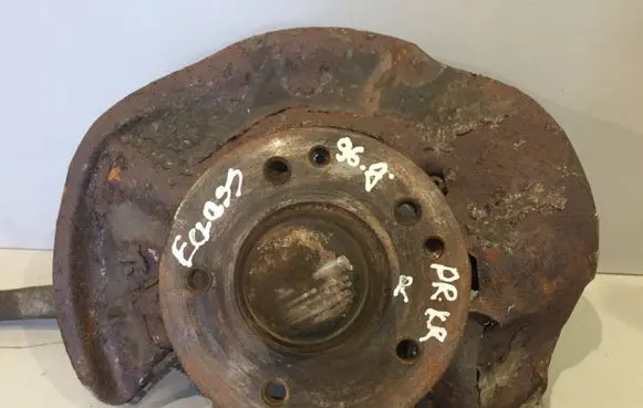 Mercedes-Benz E W210 Front wheel hub spindle knuckle 2102201