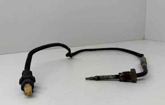 Mercedes-Benz E W213 Exhaust gas temperature sensor A0255456526