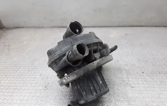 Audi A4 S4 B6 8E 8H Secondary air pump 06A959253B
