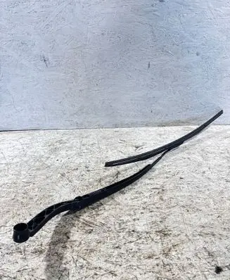 Toyota RAV 4 (XA50) Windshield/front glass wiper blade 2765
