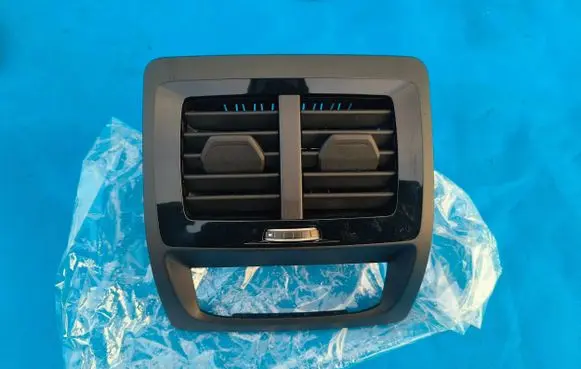 BMW X3 G01 Rear air vent grill 7910858