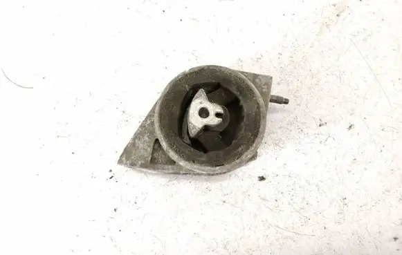 Engine mount bracket