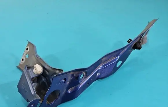 Radiator support slam panel
